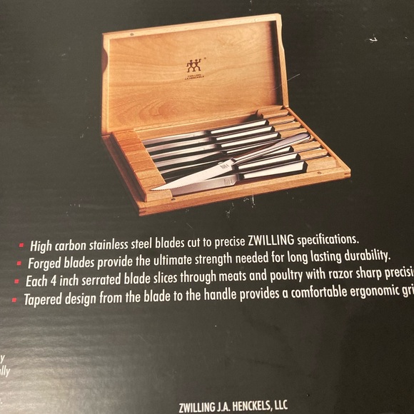 ZWILLING Stainless 8PC. Steak Set in presentation box. New - Picture 4 of 6